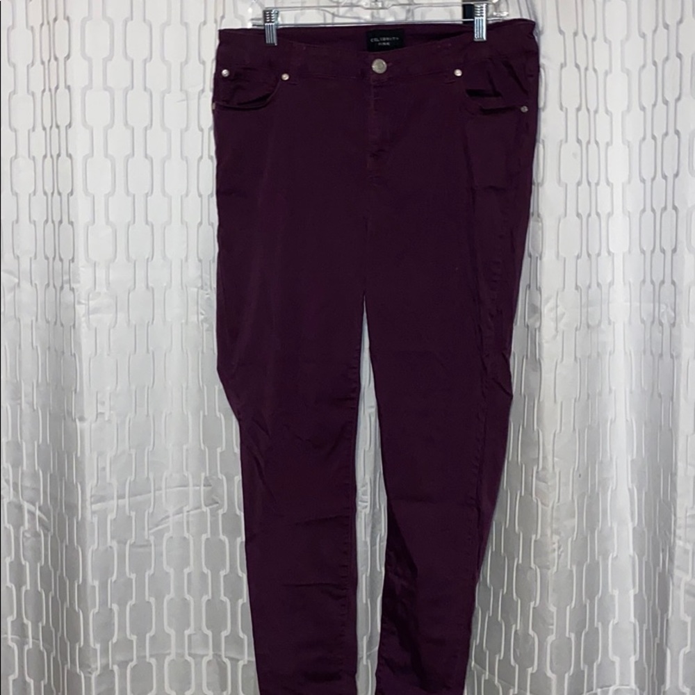 NWOT Purple skinny pants
